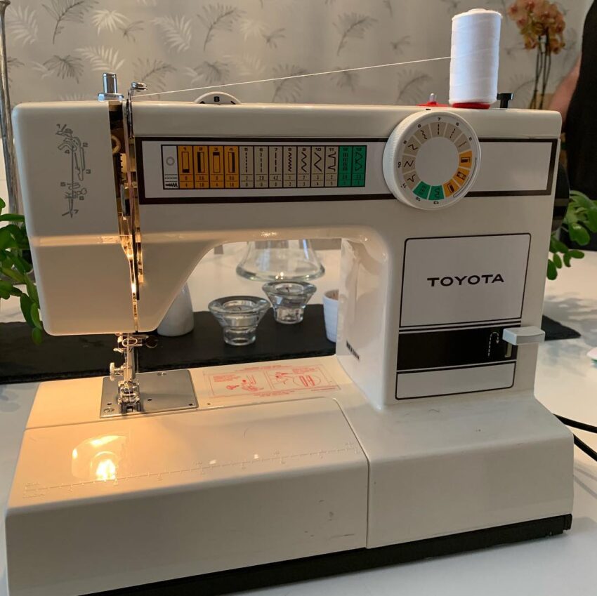 Symaskin av märket Toyota kan det stämma?